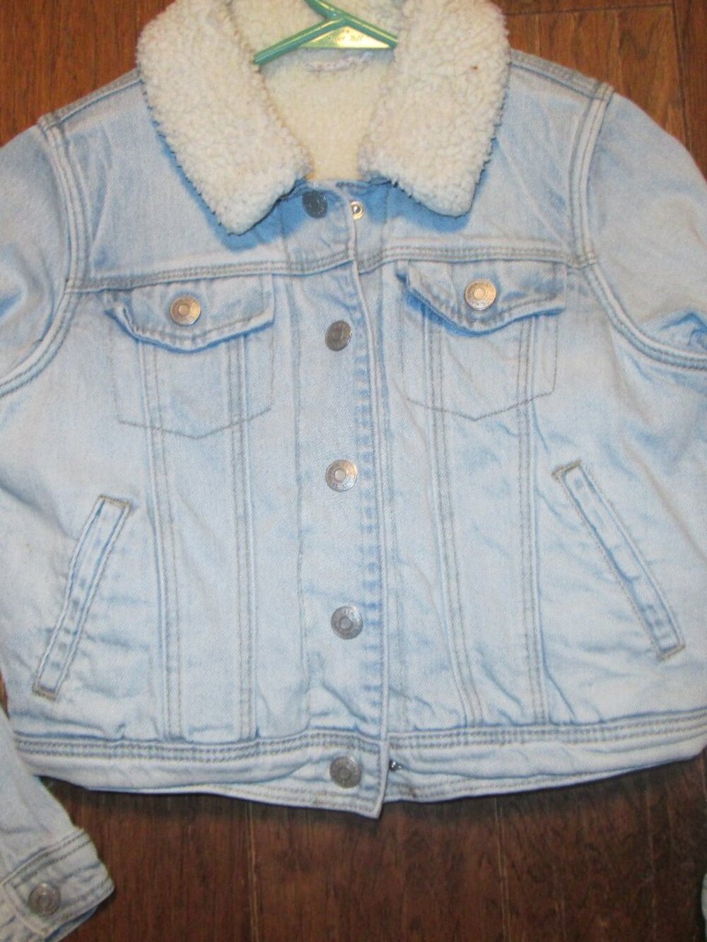 Kids Med 5-7 Denim sherpa jacket Cat Jack light wash